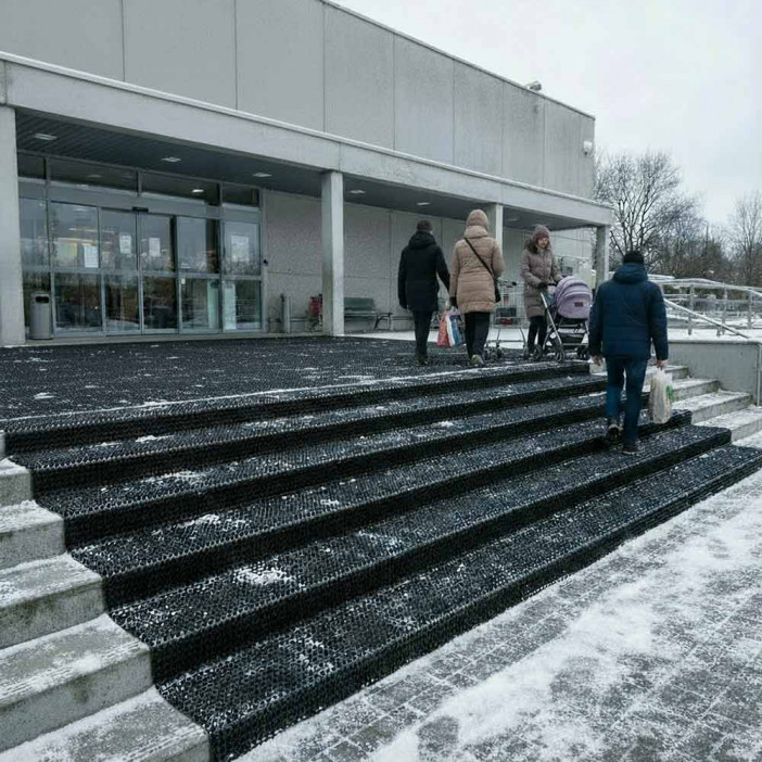 Дорожка щетина на ПВХ основе 0,9*15м черная